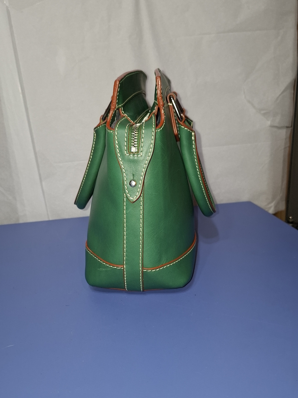 Rare Vintage Dooney & Bourke Gracie Satchel- EUC - Picture 2 of 13